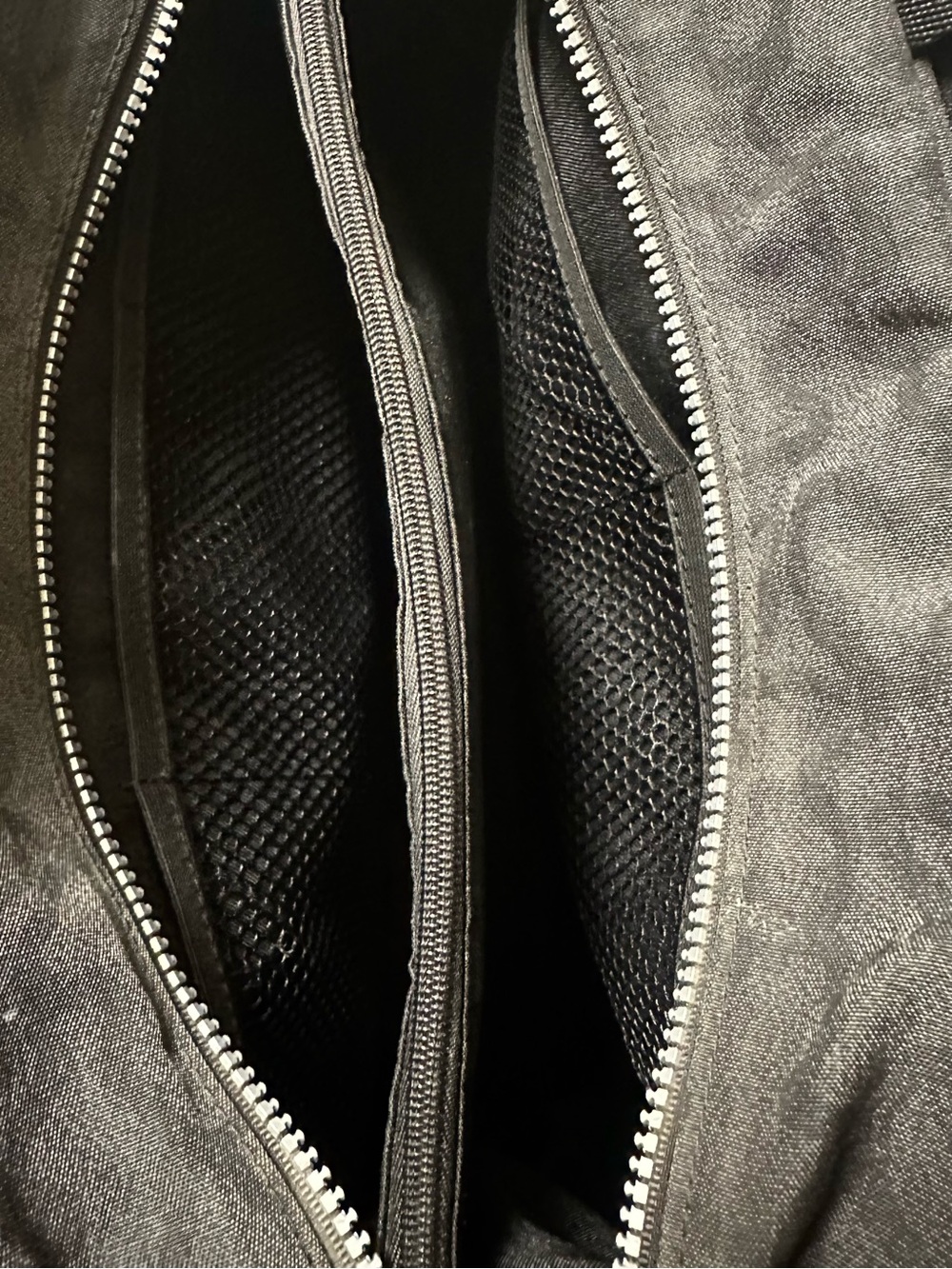 TOUS Kaos Catri Baby / All Purpose Shoulder Bag in Anthracite-Black - Picture 8 of 11
